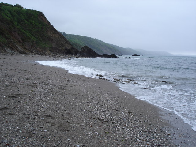 Millendreath Beach