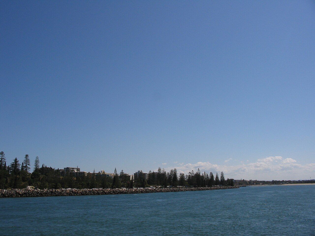 AU-E beach