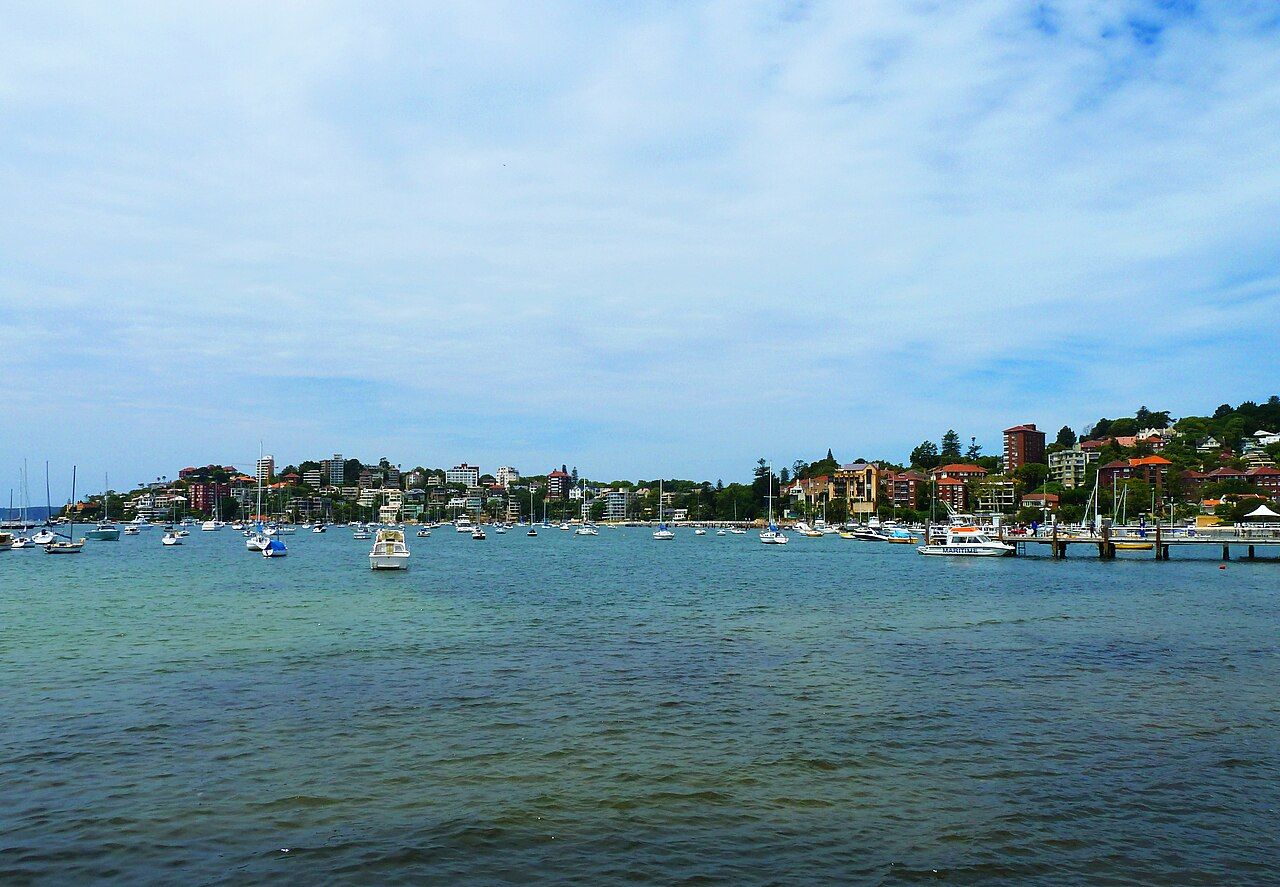Sydney Harbour, from Steyne Park, Double Bay, New South Wales (2011-01-05)