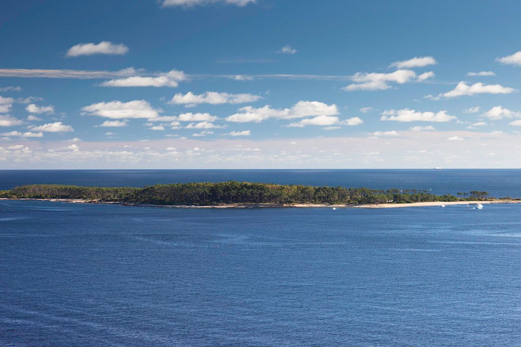Punta del Este as seen from high up in Playa Mansa | 130327-9091-jikatu