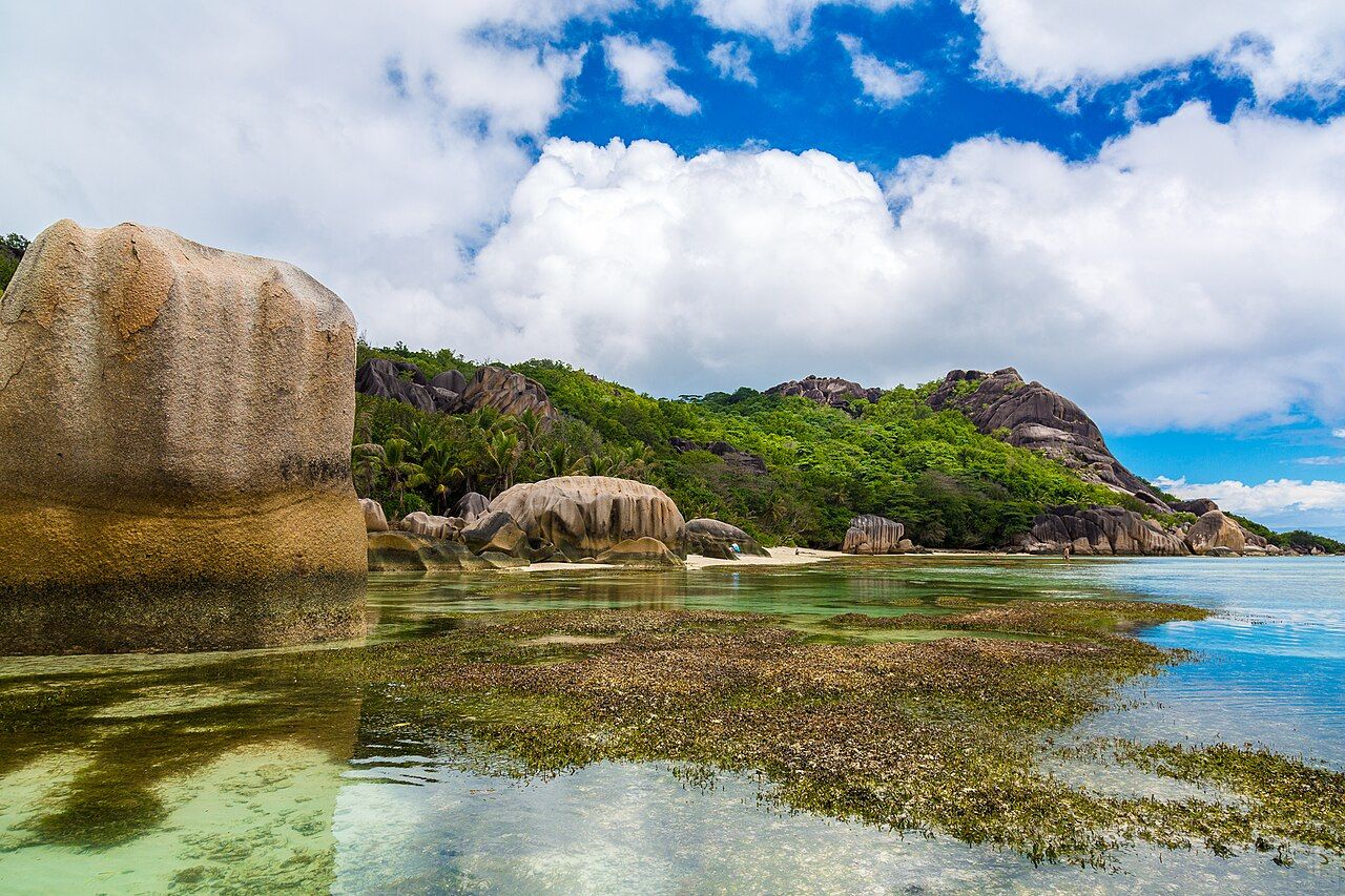 La Digue (Seychelles) coastal scenery