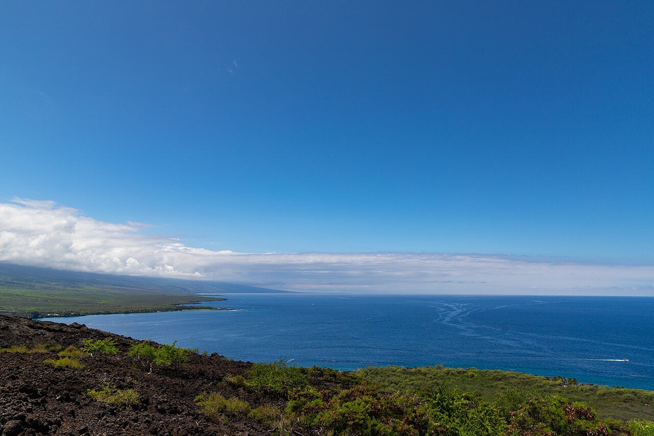 Captain James Cook Monument bay Big island Hawaii pano (44459865820)