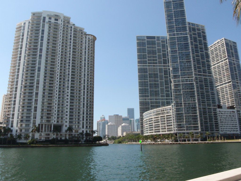 Miami Sky Tram Bus