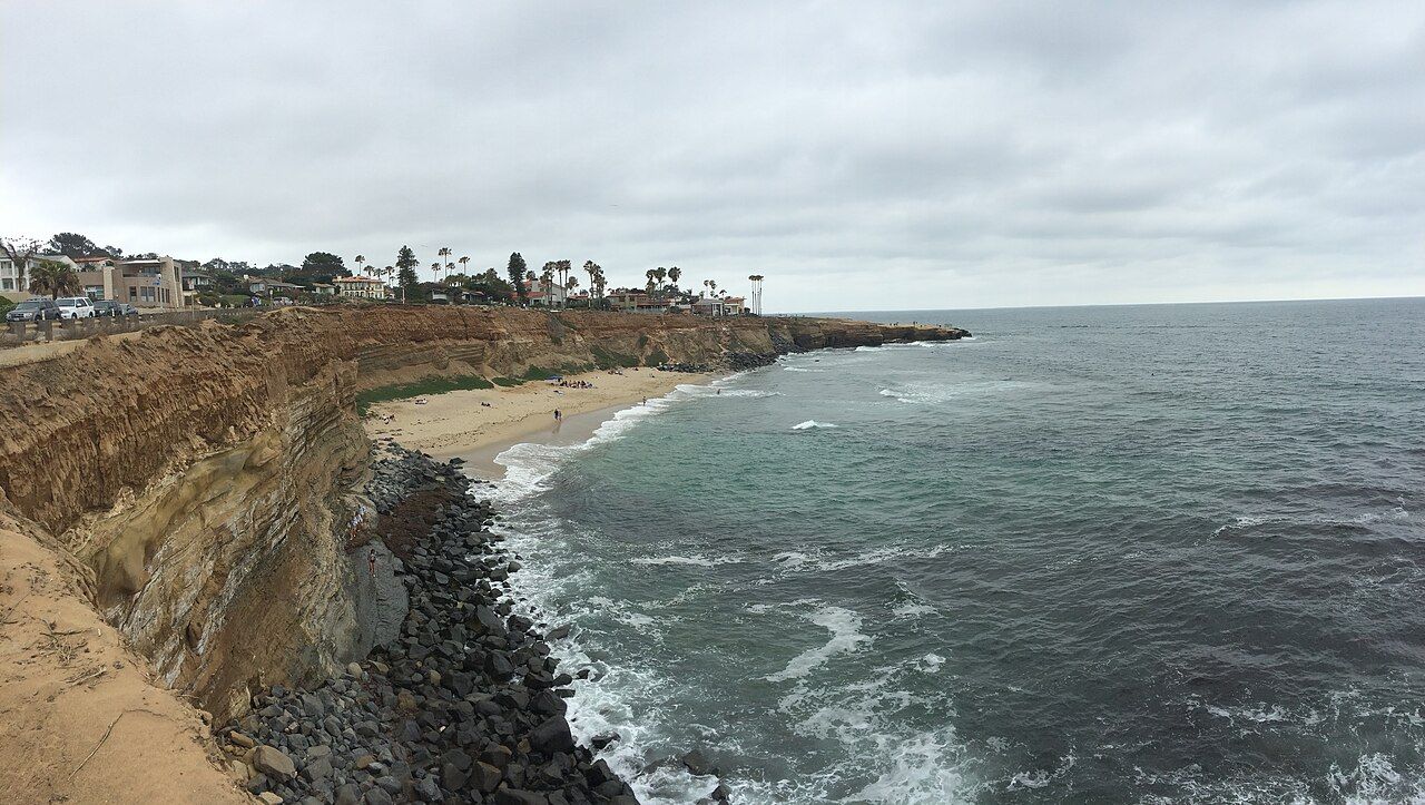Beach 32.7279 -117.2560