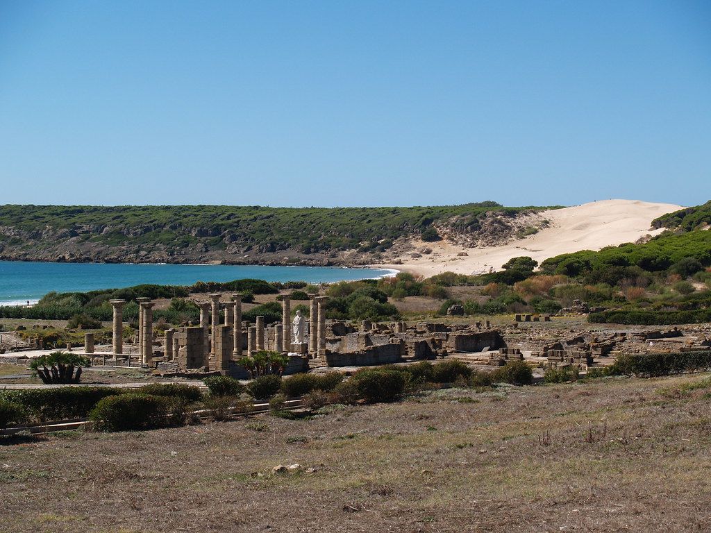 Ruinas y Mar
