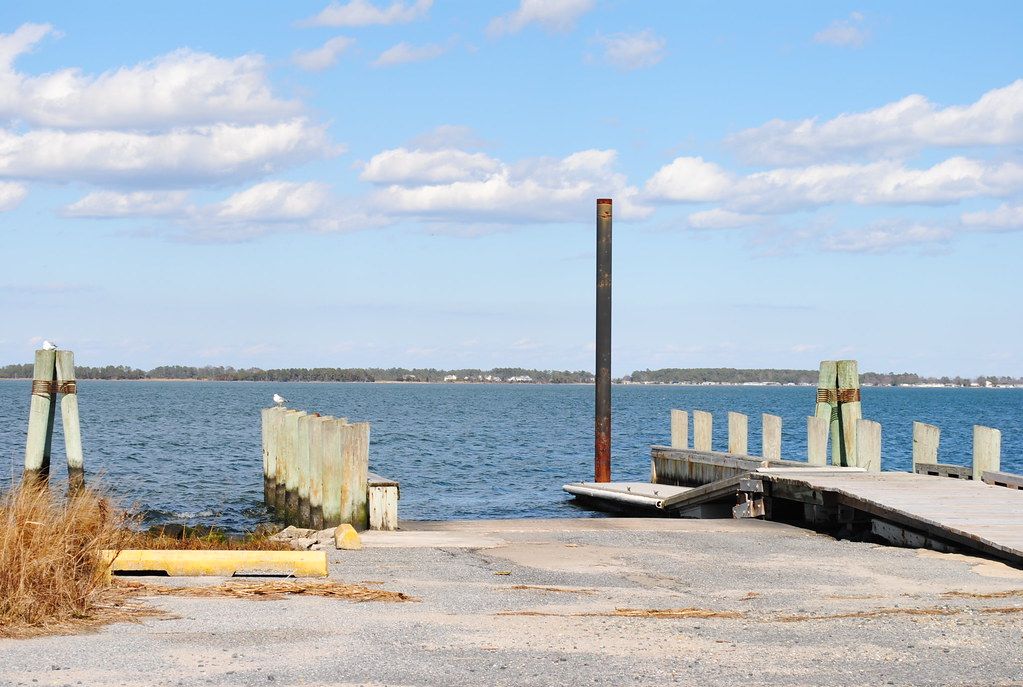 Holts Landing State Park