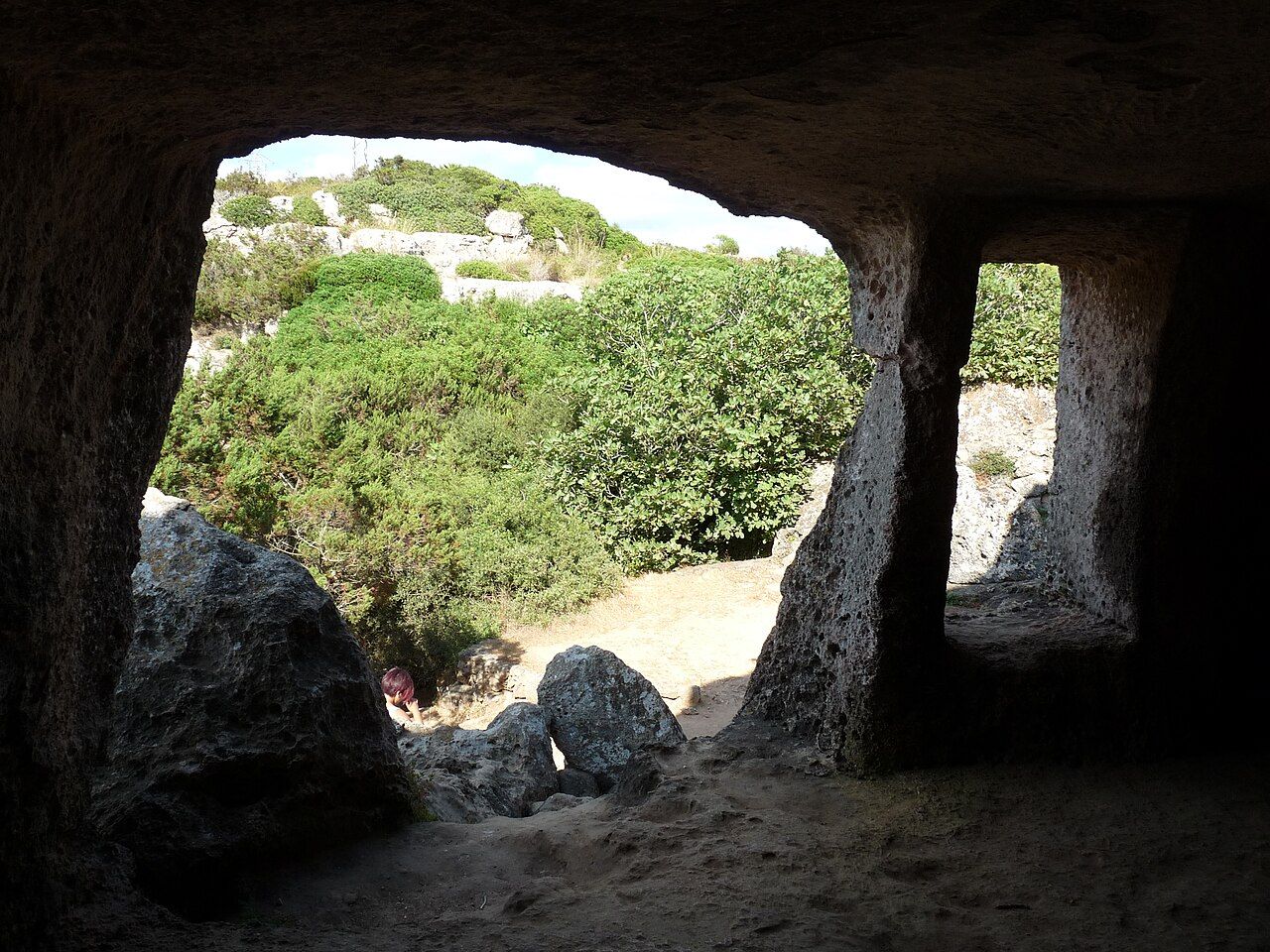 COVES DE CALA MORELL, MENORCA