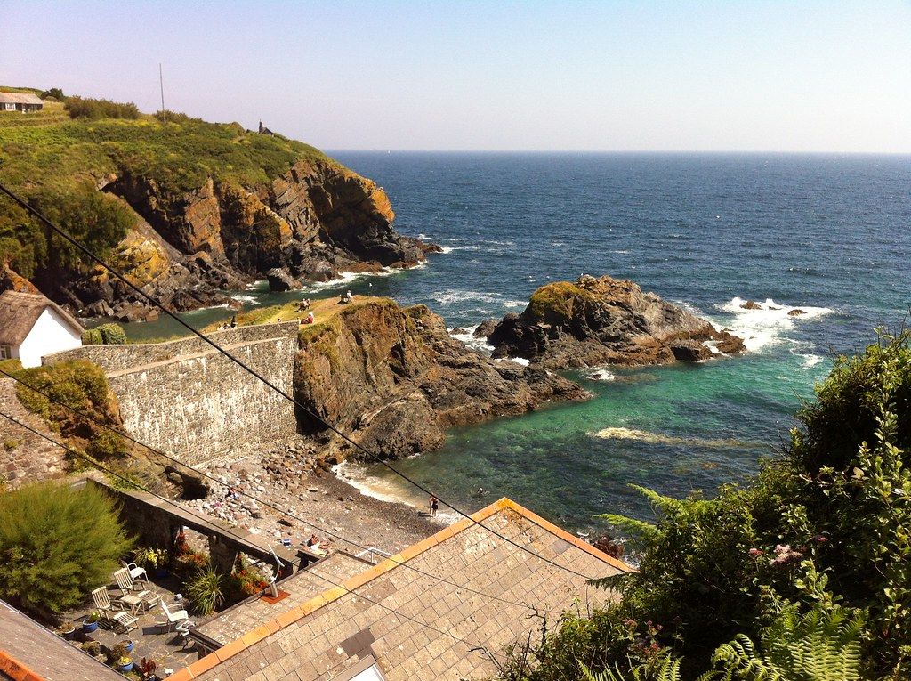 Cadgwith Lane