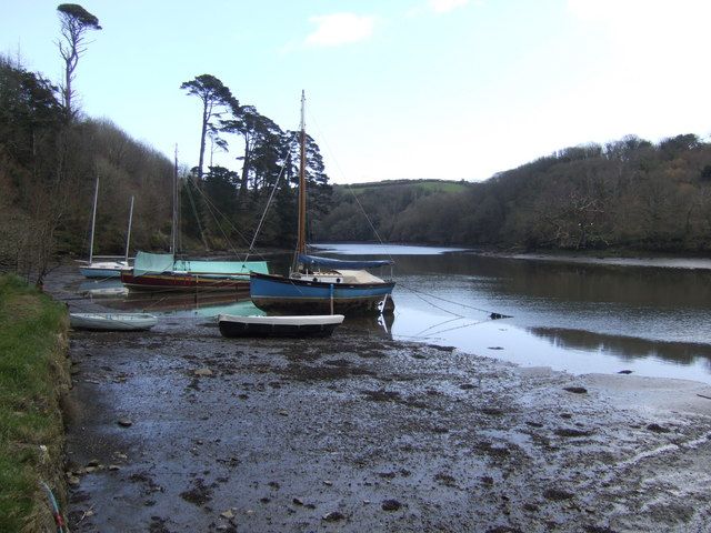 Boats on the north shore of Gillan Creek