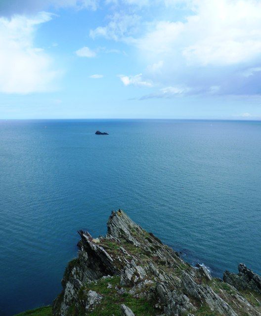 Eastern Black Rock from above Kelly's Cove