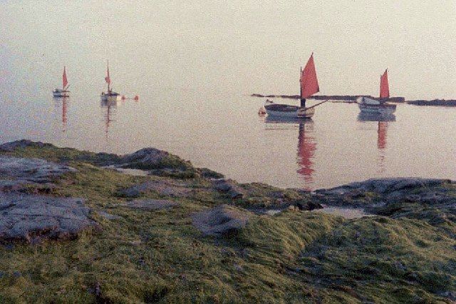 Red sails on a misty morning, Downderry