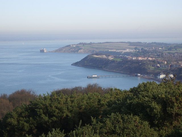 View of Totland Bay with pier.
