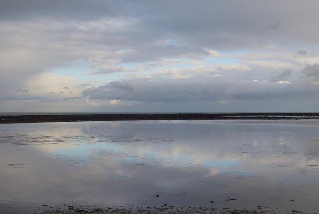 Ebb tide at Bembridge Ledge