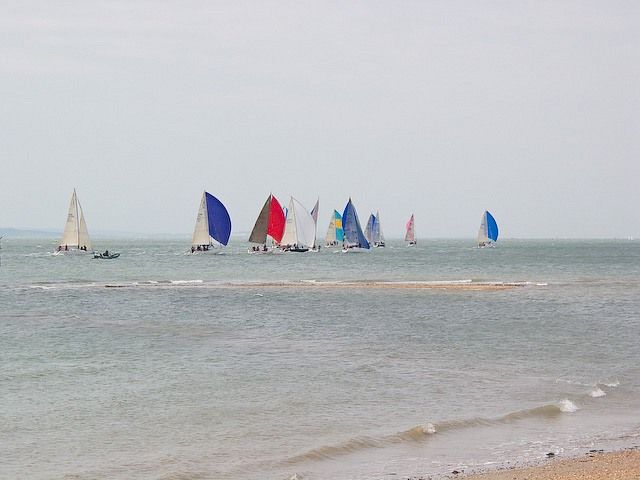 Sailing in the Solent beyond Rainbow Bar