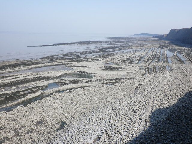 The beach below Blue Ben, at low tide