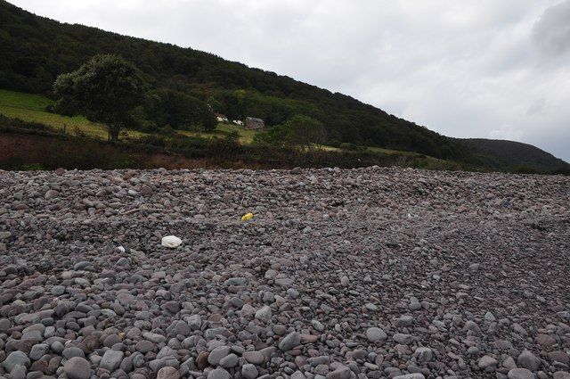 West Somerset : Pebble Beach