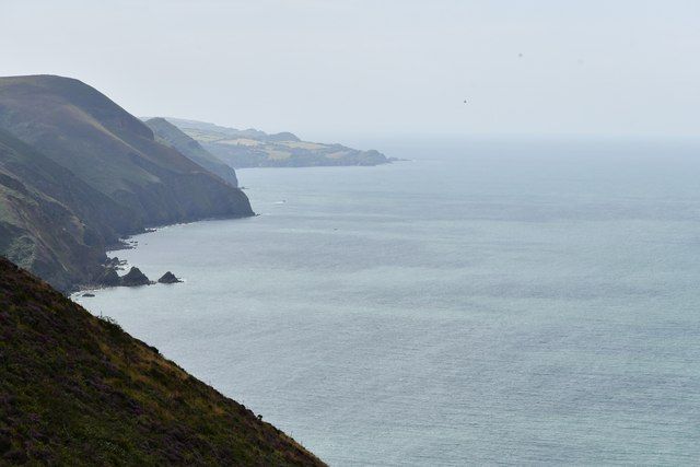 Heddon Valley Walk 35: First glimpse of the sea from this dangerous path