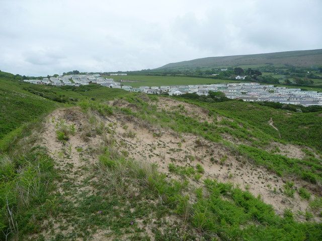 Llanmadoc: pond within the dunes