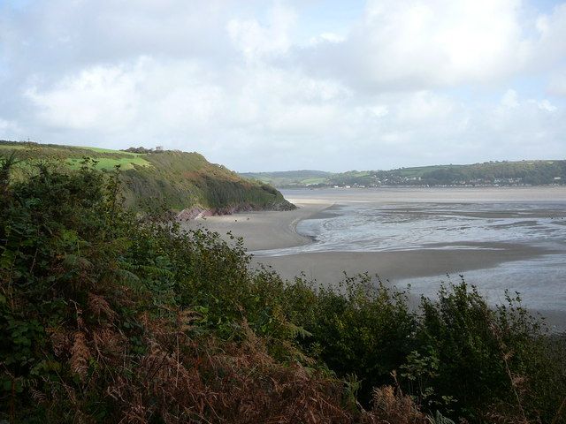 Scott's Bay, southwest of Llansteffan.