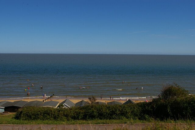 Frinton-on-Sea: looking out to sea from The Greensward