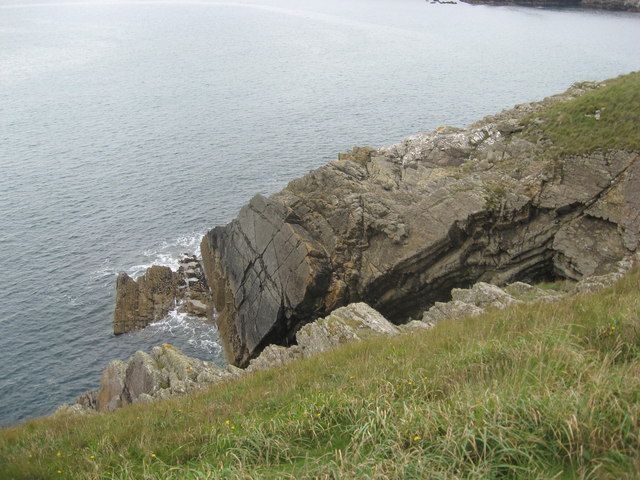 St Non's bay from Pen y Cyfrwy