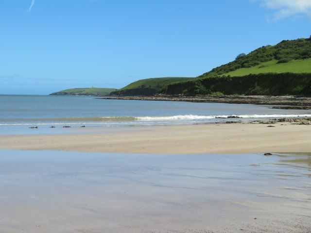 Sandy beach at Ring Strand