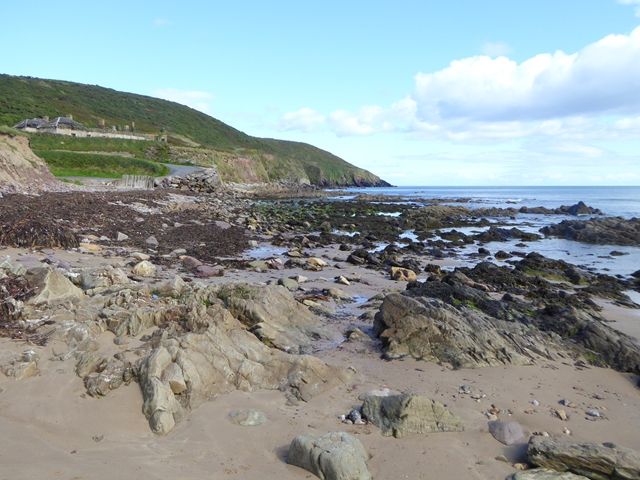 The rocky eastern end of Ballyquin Strand