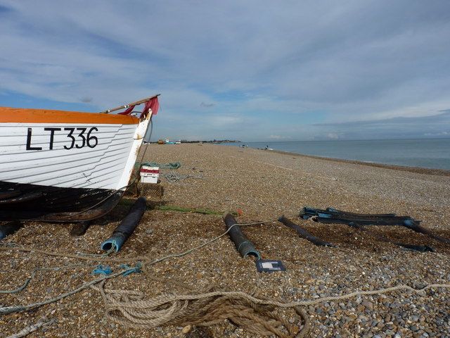 Northwards along Aldeburgh Beach