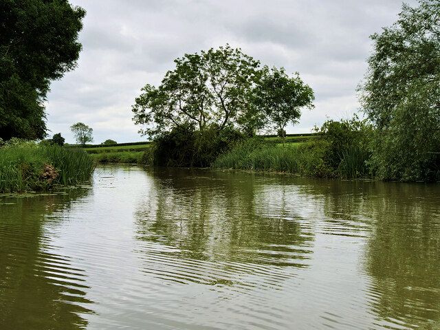Grand Union Canal near Debdale Wharf
