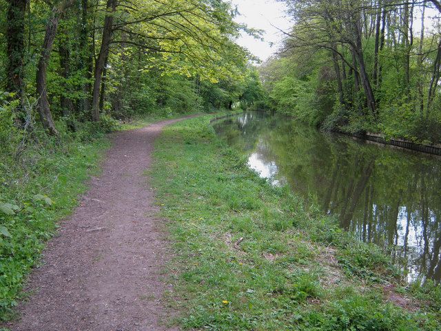 Ashby Canal at Reservoir Covert