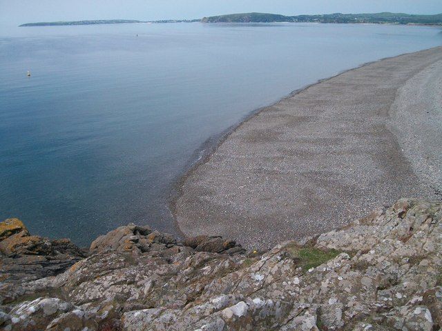 Shingle beach west of Carreg yr Imbill