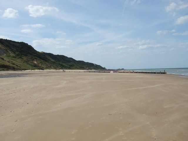 The beach between Overstrand and Cromer