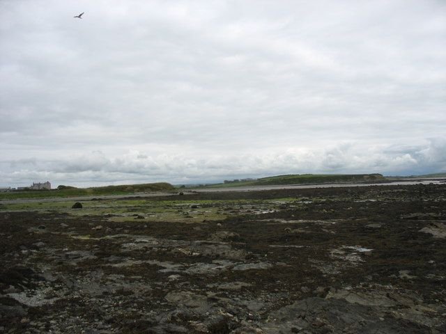 View south across Porth Penrhyn-mawr