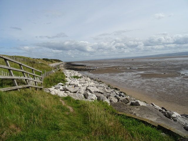 Beach access at Caldy Blacks