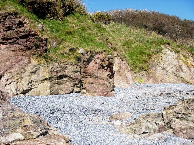 Cove immediately south of Garreg Fawr