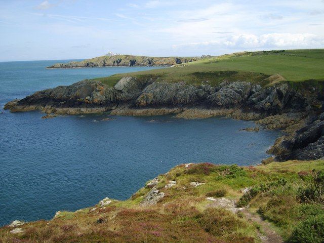 Porthyrychen between Amlwch Port and Point Lynas