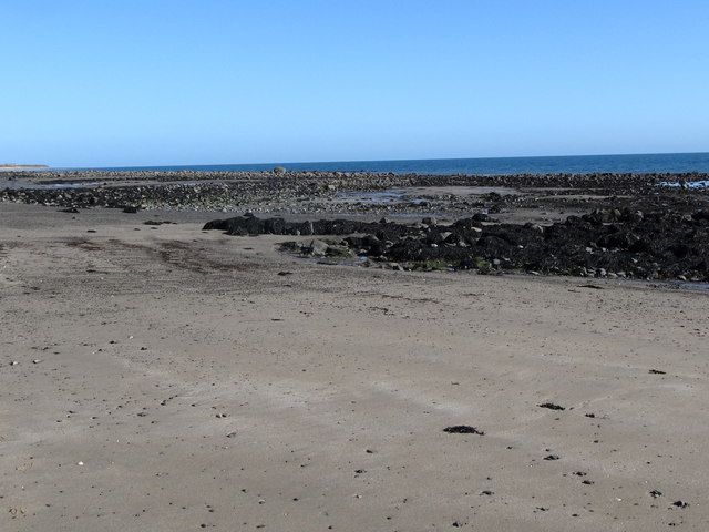 The beach east of Carlingford Point at Low Tide