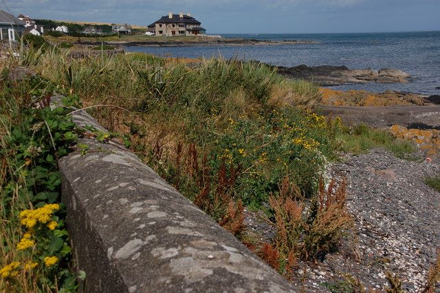 Rocky shore near Portavo
