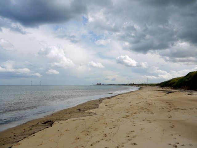 Cambois beach - view south