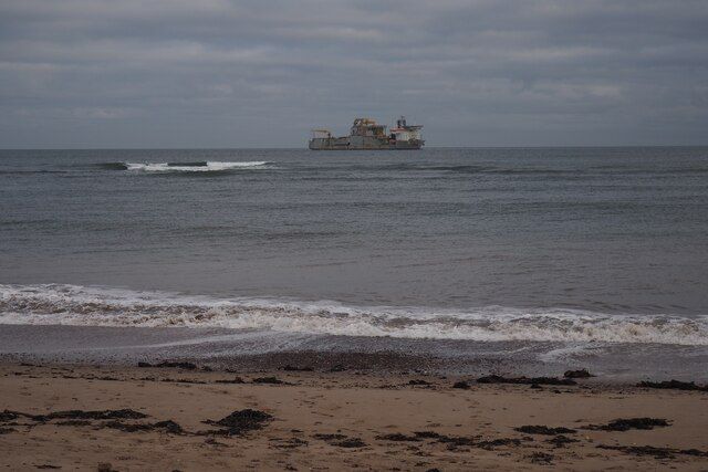 Simon Stevin off Thorntonloch Beach