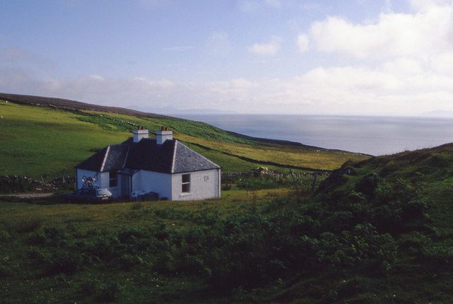 Baleromindubh Farmhouse and Baleromindubh Cottage