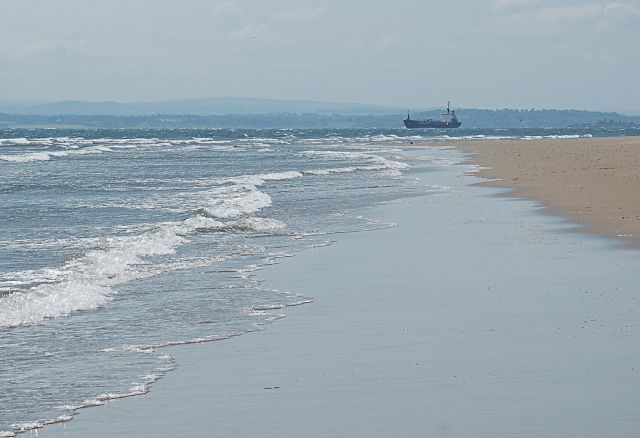 Shore to the east of Black Rocks