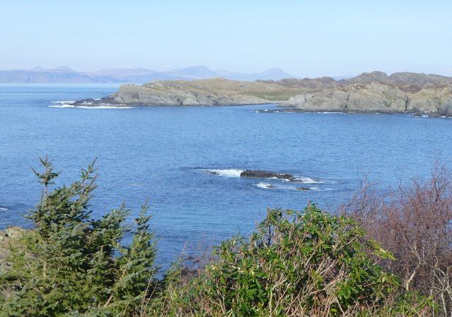 Looking across Kiloran Bay from Creagan