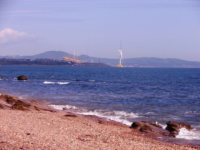 View NE from the shoreline near Wemyss Castle