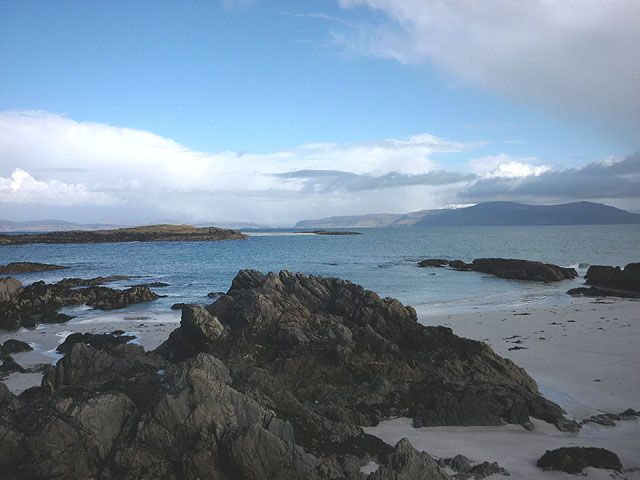Eilean Annraidh and the northern tip of Iona