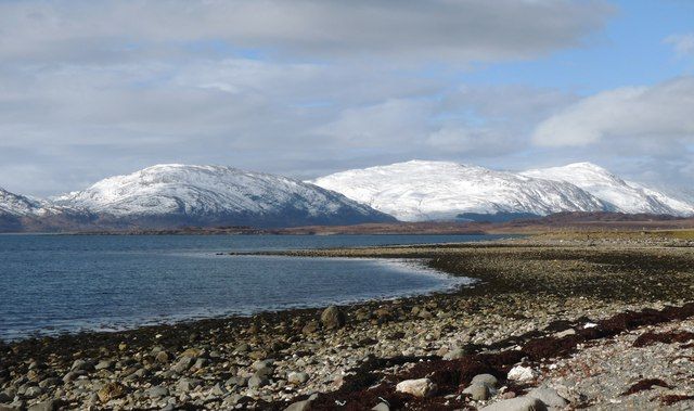 Shingle shore at Dalnatrat