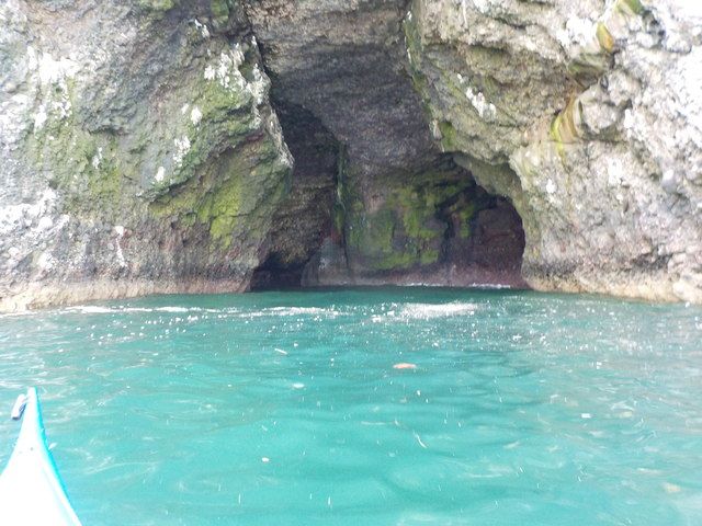 Trough Cove - beach blocking N passage