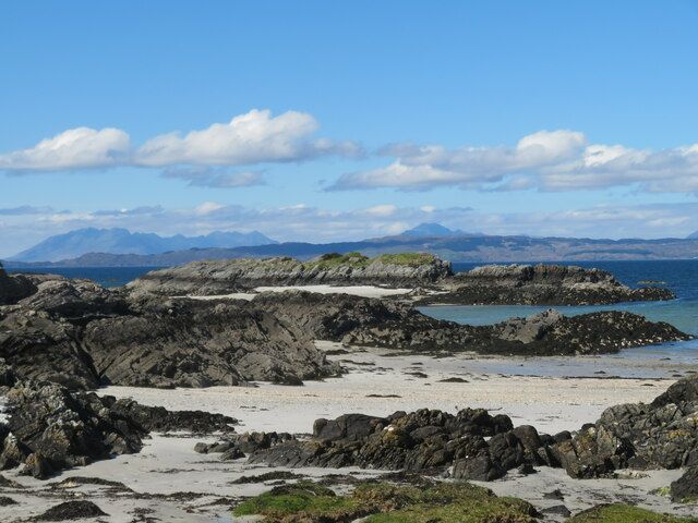Shoreline near Gortenchullish