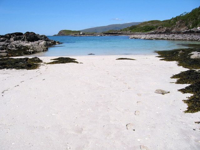 Beach at An Ruadh-eilean