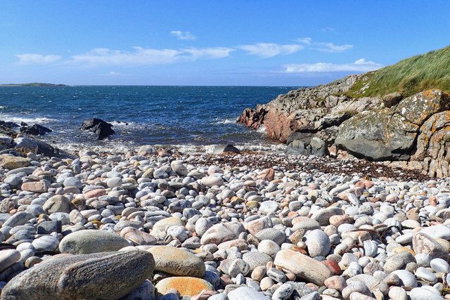 Pebbly beach at Tràigh Bhàn